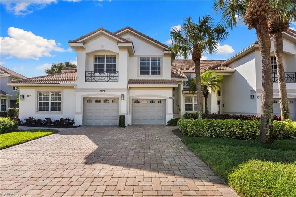 Listing# 200 Property Photo